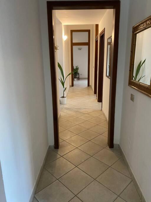 Appartamento Centrale Fiumicino Bagian luar foto
